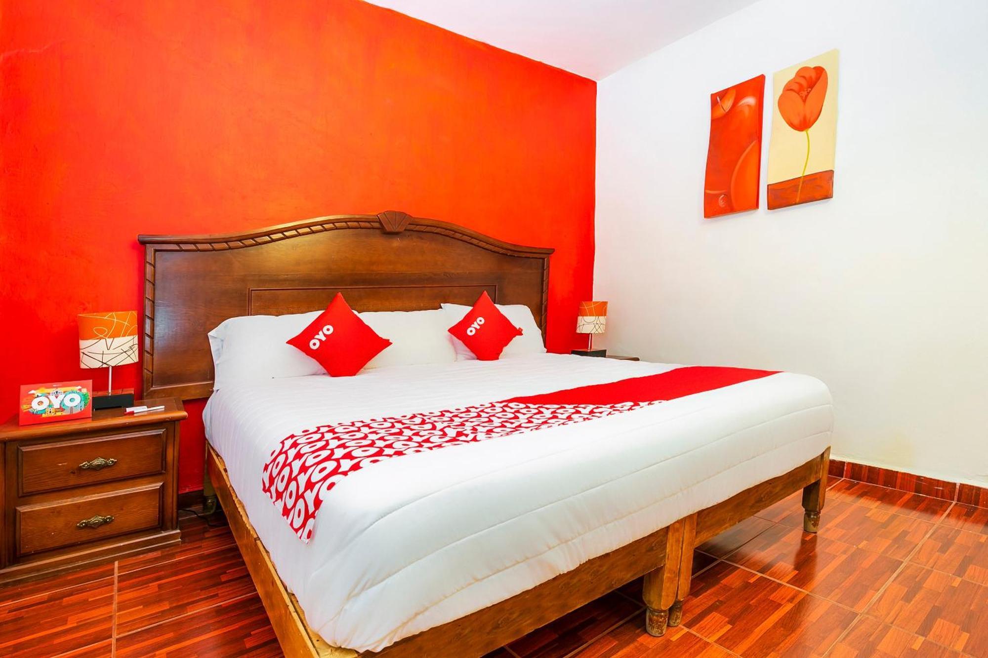 Hotel Oyo De Angeles,