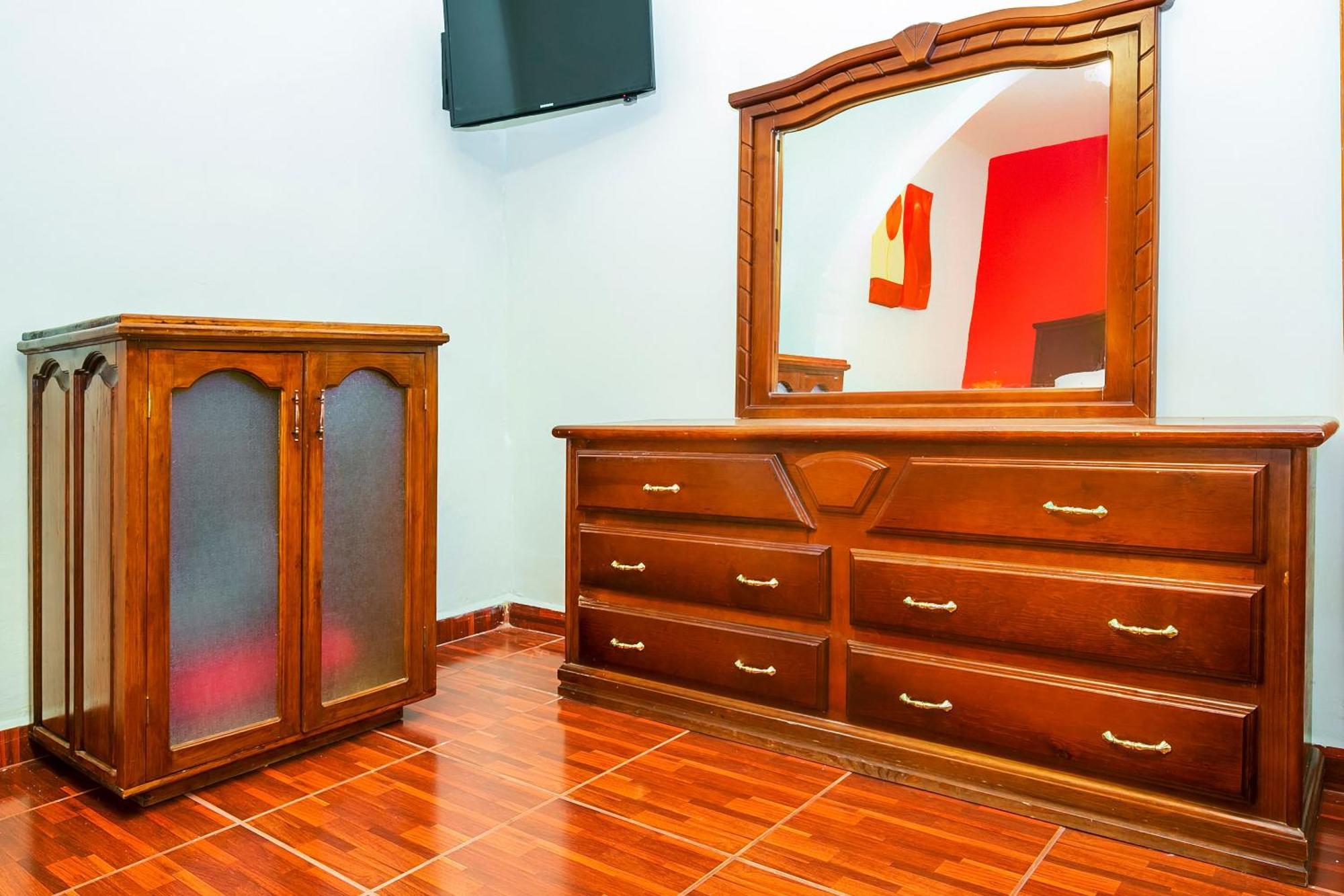 Oyo De Angeles, Hotel 5*